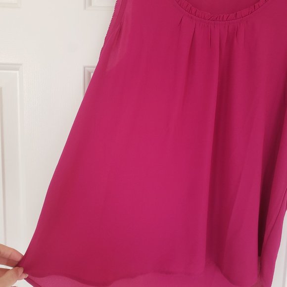 LOFT Berry Pink Flowy Sleeveless Blouse - Size M - Picture 8 of 11